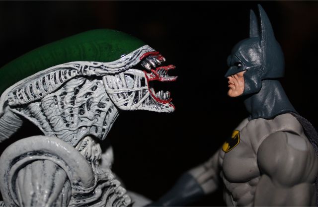 Review: NECA Exclusive Batman vs. Joker Alien Figure Set