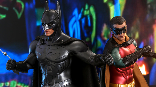 Val Kilmer and Chris O'Donnell Become Batman Forever Hot Toys Figures