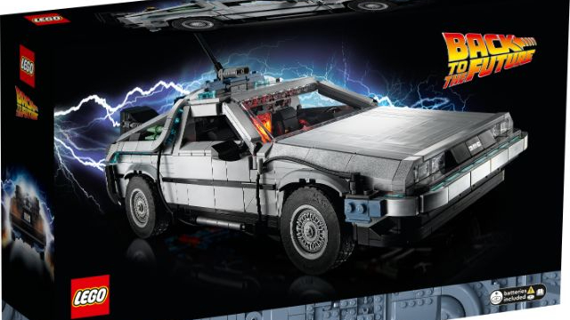 LEGO Remakes the Back to the Future DeLorean as 3-in-1 Set