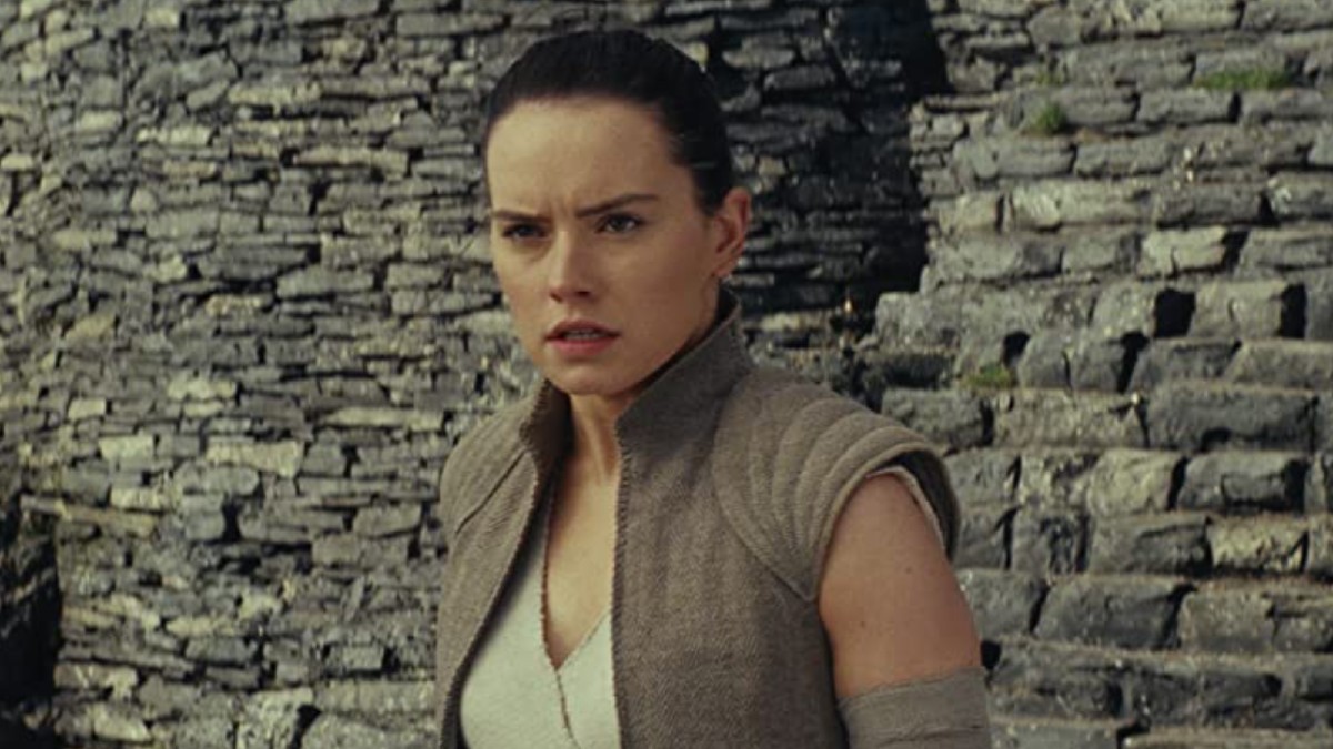 Star Wars' Daisy Ridley Describes The Rise of Skywalker in 4 Words