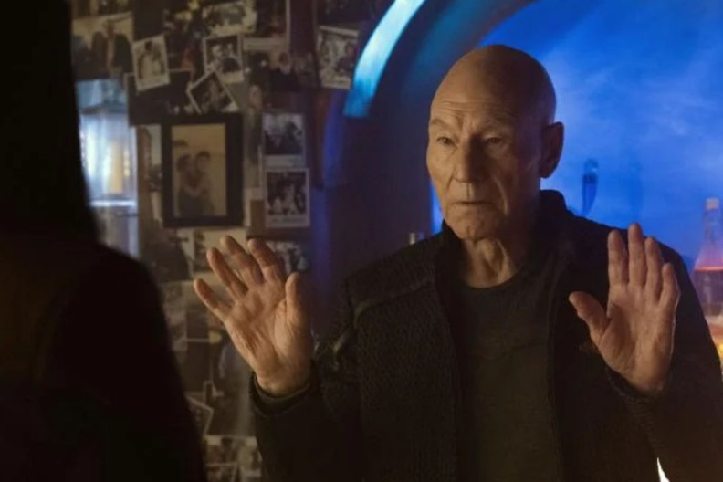 Picard showrunner.