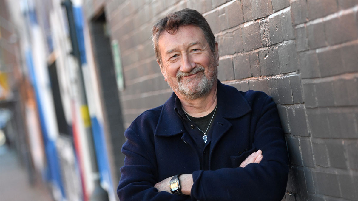Steven Knight Signs on To Write a Star Wars Film