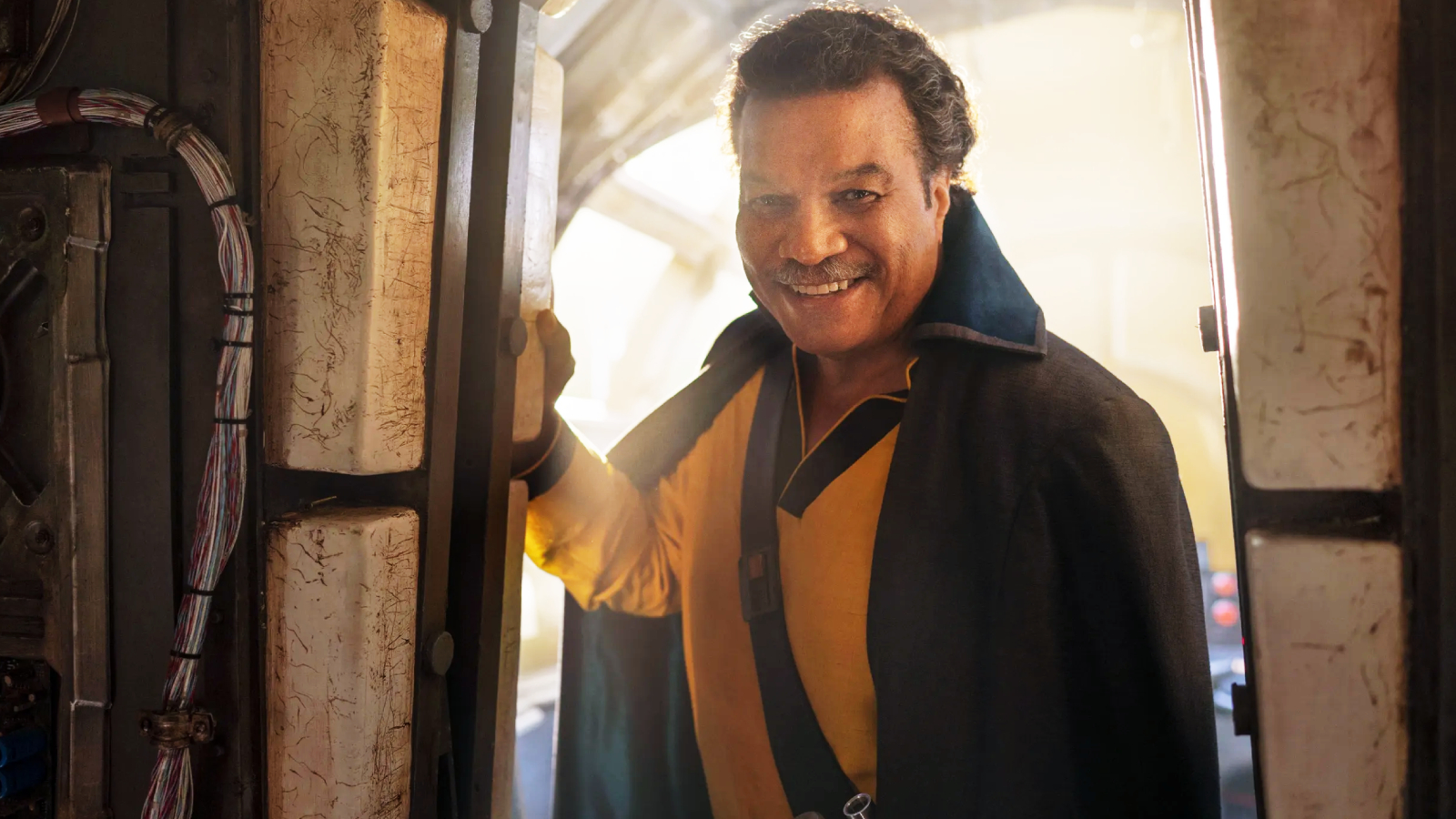 Billy Dee Williams Teases Big Star Wars News - Comic Book Movies and
