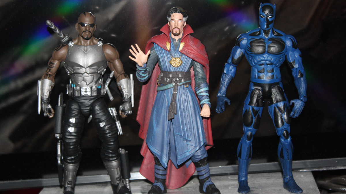 Toy Review: Diamond Select Blade, Doctor Strange, Black Panther