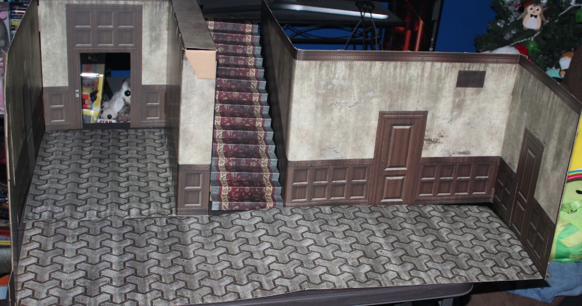 Toy Review Extreme Sets PopUp Hallway Diorama (and Bonus Figures)