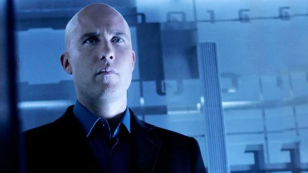 Smallville Follow-up TV Show Gets Encouraging Update