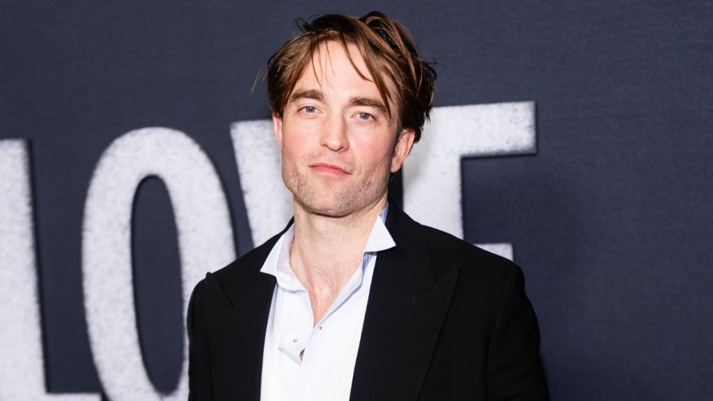 The Odyssey’s Robert Pattinson & Zendaya Get Best Look in New Photos