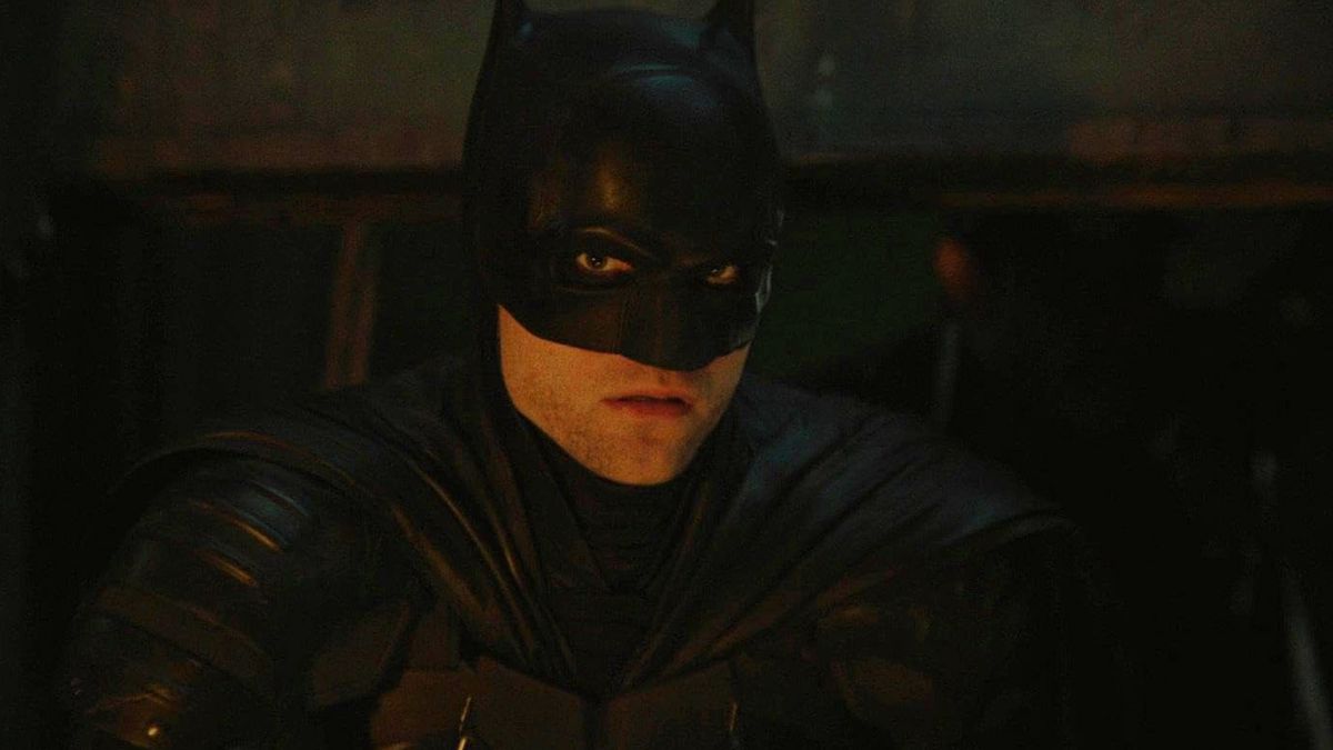 Batman Fans Give Their Verdict on Blue & Grey Suit in DCU