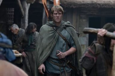 Game of Thrones Fans React To Dunk’s Ditry Dump Scene