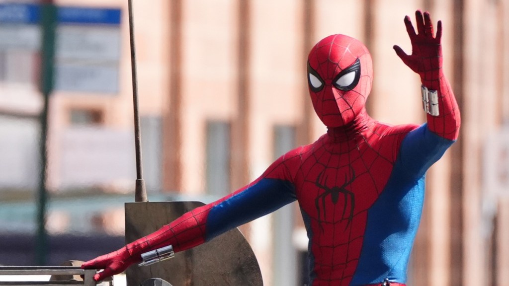 Spider-Man Homecoming Spiderman Free Streaming Watch PlutoTV Tom Holland