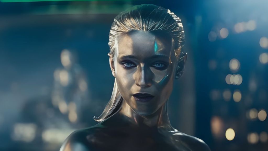 Original Silver Surfer Actor Reviews Julia Garner’s Fantastic Four Role
