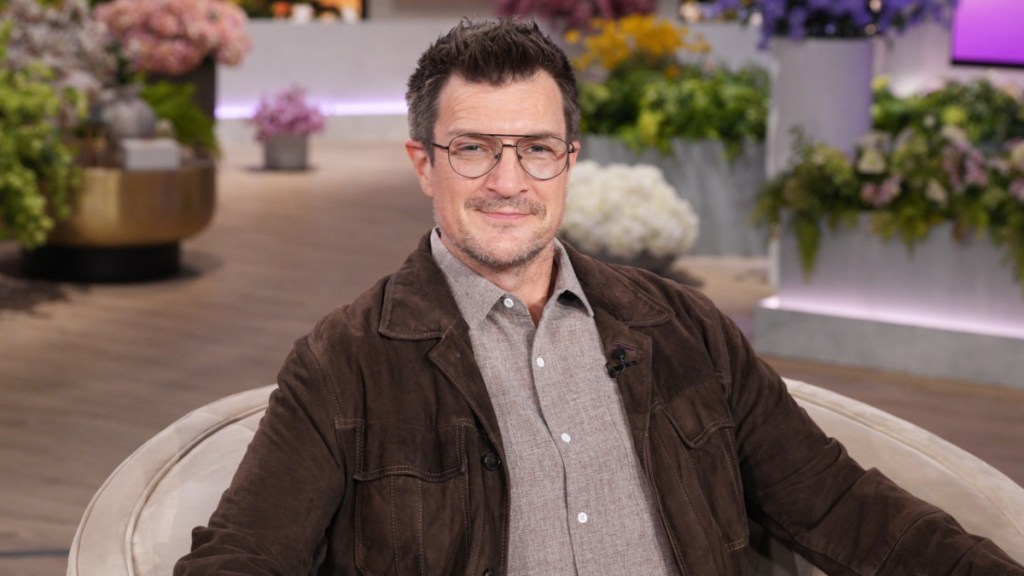 Cult Sci-Fi Show's Reboot Flies Into Works After 2 Decades, Reveals Nathan Fillion