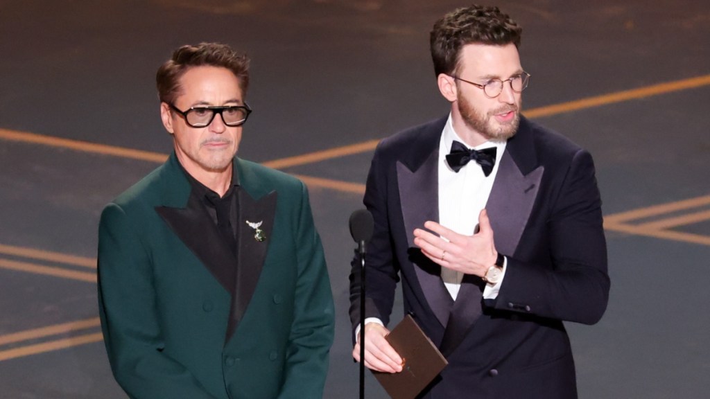 Avengers 5 Fans Are Saying This About Robert Downey Jr. & Chris Evans at Oscars