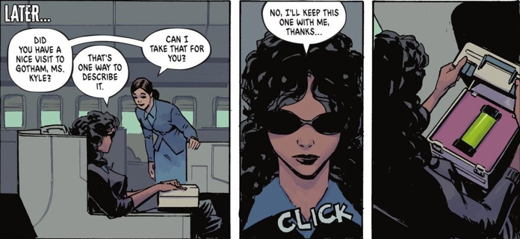 Selina Kyle with stolen Venom in Absoute Batman #14