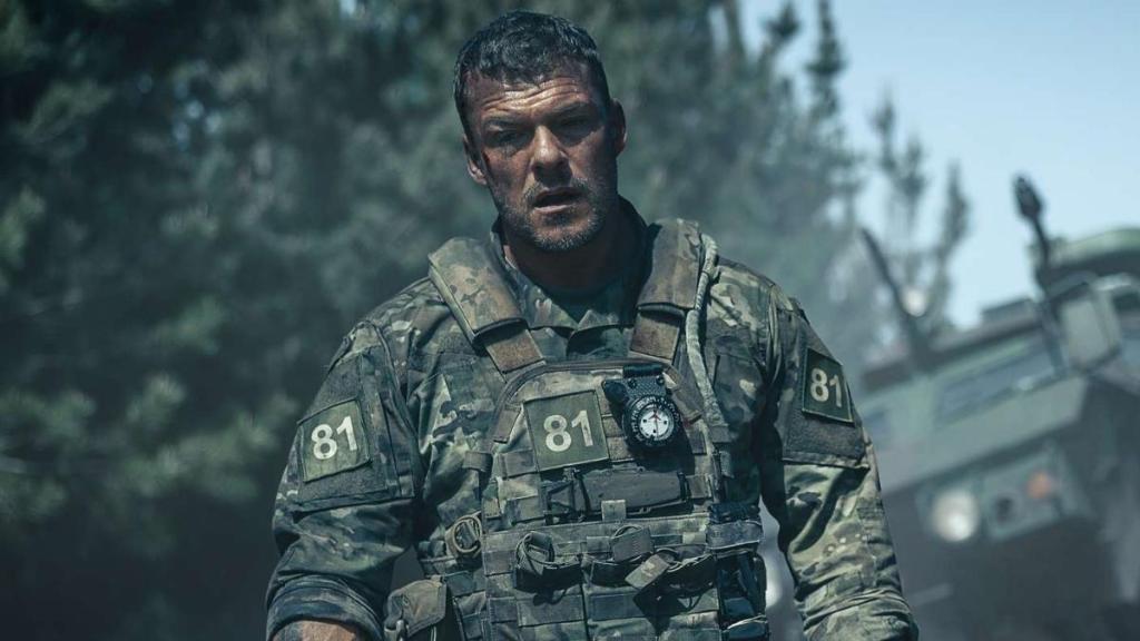 Alan Ritchson Says Netflix War Machine’s Most Dangerous Zipline Stunt Was ‘Real'