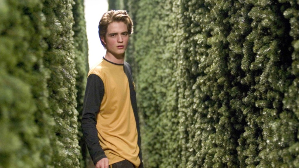 Robert Pattinson Connects Batman & Harry Potter 21 Years After Cedric Diggory