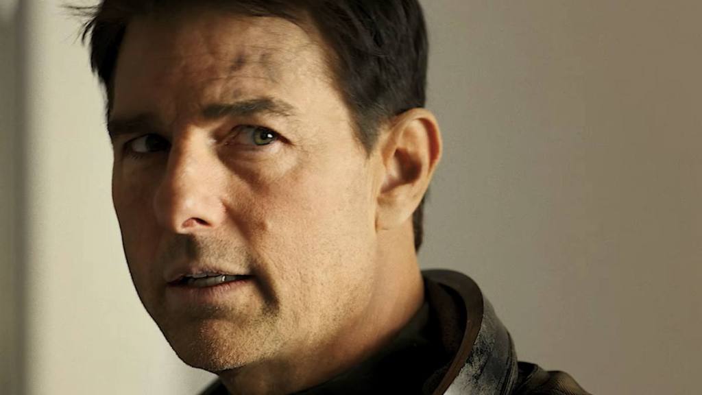 Tom Cruise Will Smith Top Gun Maverick Men in Black