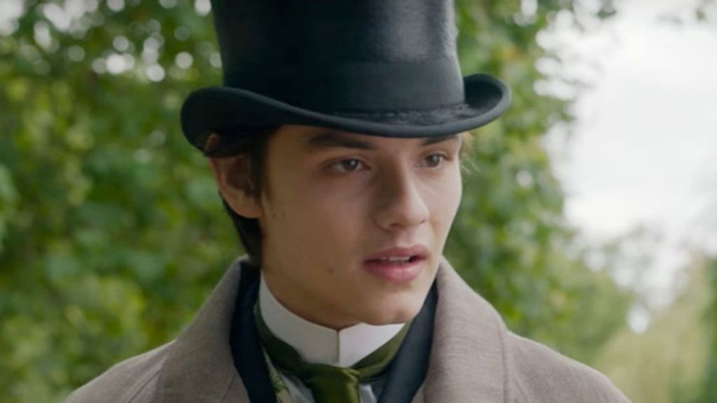Enola Holmes Star Louis Partridge Responds to James Bond Casting Buzz