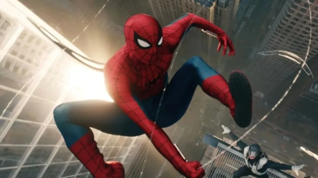 Tom Holland’s New Spider-Man Suit Is Really 3 Costumes in 1