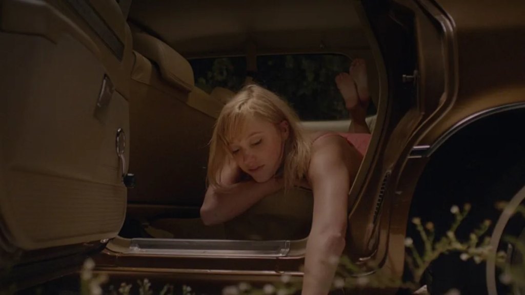 They Follow: It Follows Sequel Is Bringing Back the 1 Person It Couldn’t Lose