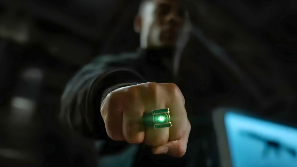 Green Lantern Gets a Futuristic New Costume From DC Ahead of HBO Max Show