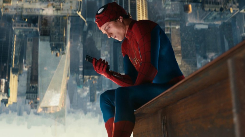 Spider-Man: Tom Holland Reveals Why Andrew Garfield & Tobey Maguire Had It Easier Than Him