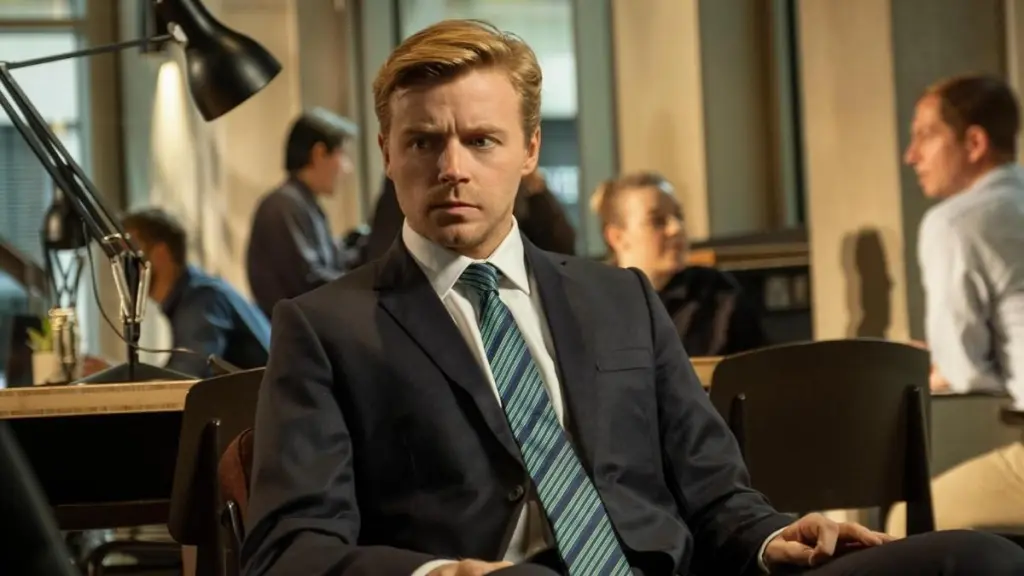 007: Harry Potter Star Now Favored as Next James Bond over Jack Lowden & More