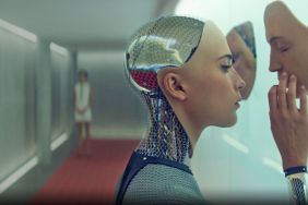 Oscar Isaac & Alicia Vikander's Oscar-Winning Sci-Fi Classic Hits Hulu Today