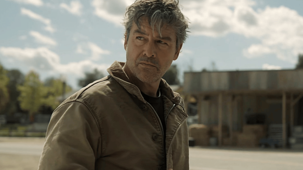 Kyle Chandler