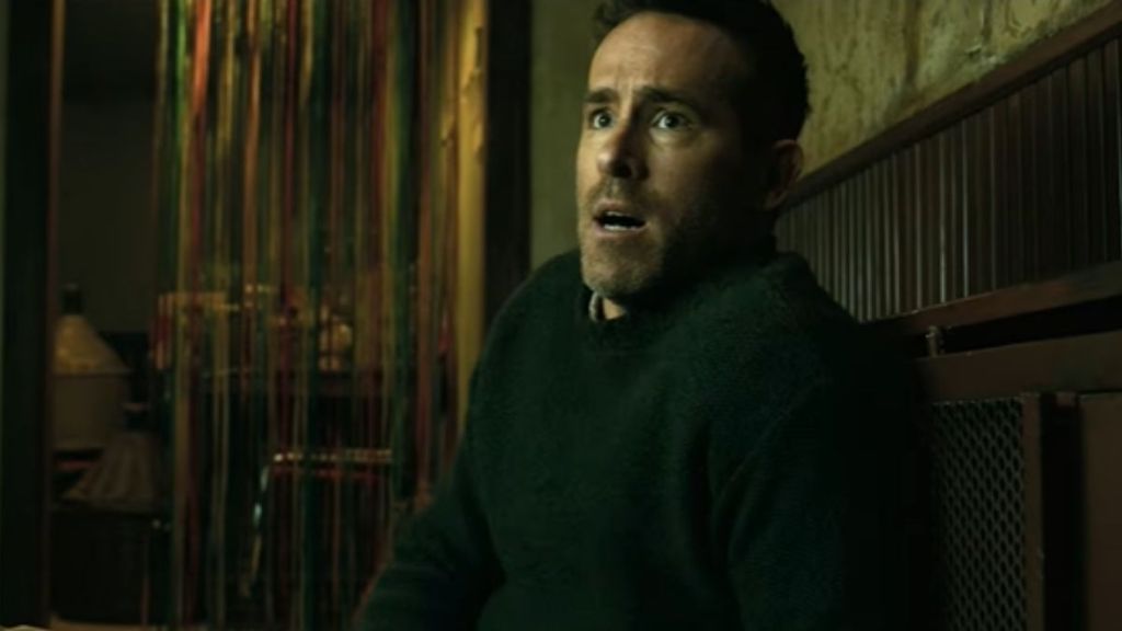 Ryan Reynolds & Kenneth Branagh’s Hilarious War Movie Wins Over Critics