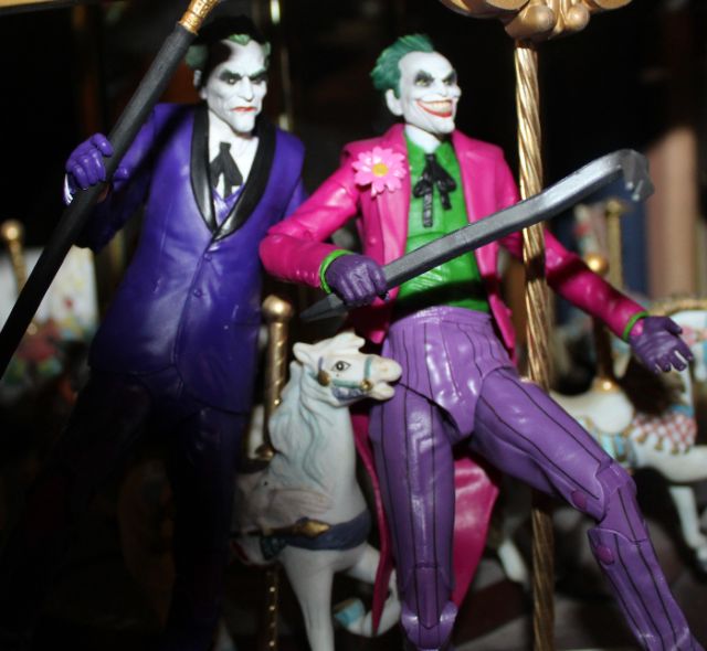 Batman: Three Jokers figures and more #17