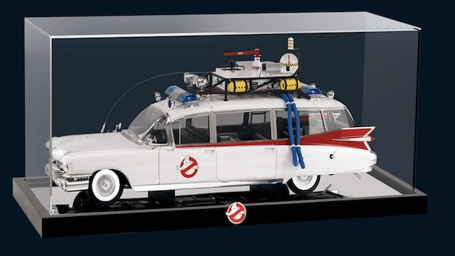 ECTO-1 Side VIew