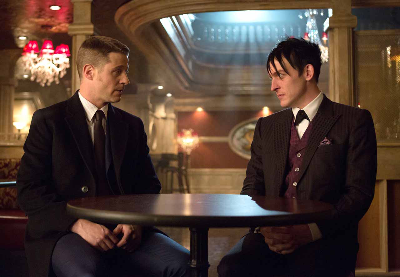 GOTHAM: Detective James Gordon (Ben McKenzie, L) has a conversation with Oswald Cobblepot (Robin Lord Taylor, R) in the "Welcome Back, Jim Gordon" episode of GOTHAM airing Monday, Jan. 26 (8:00-9:00 PM ET/PT) on FOX. Â©2015 Fox Broadcasting Co. Cr: Jessica Miglio/FOX