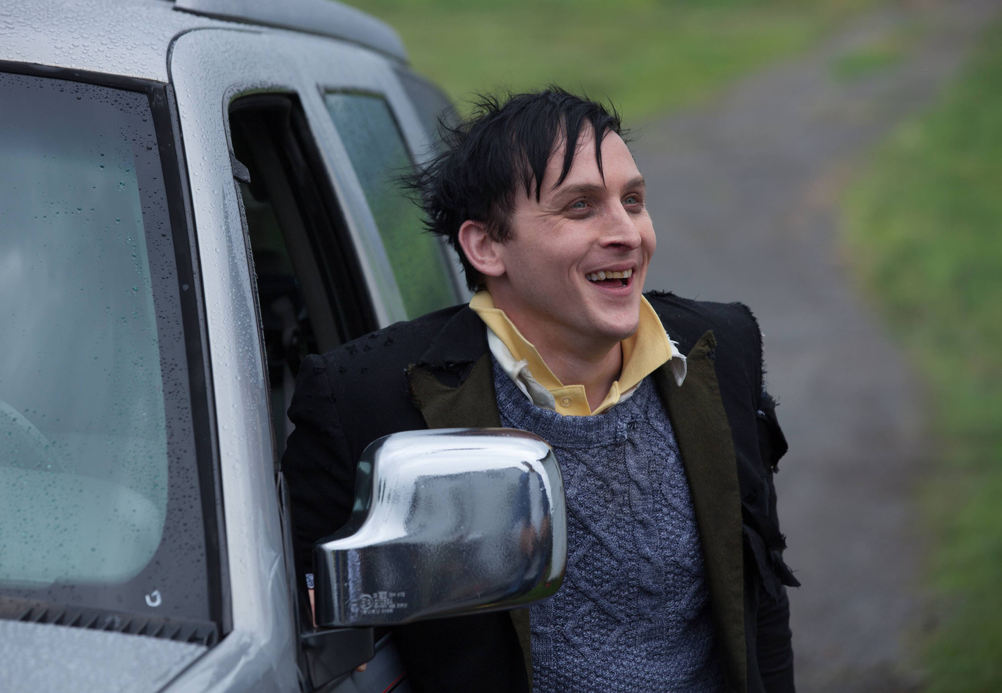 GOTHAM: Oswald Cobblepot (Robin Lord Taylor) finds temporary lodging in the "Selina Kyle" episode of GOTHAM airing Monday, Sept. 29 (8:00-9:00 PM ET/PT) on FOX. Â©2014 Fox Broadcasting Co. Cr: Jessica Miglio/FOX