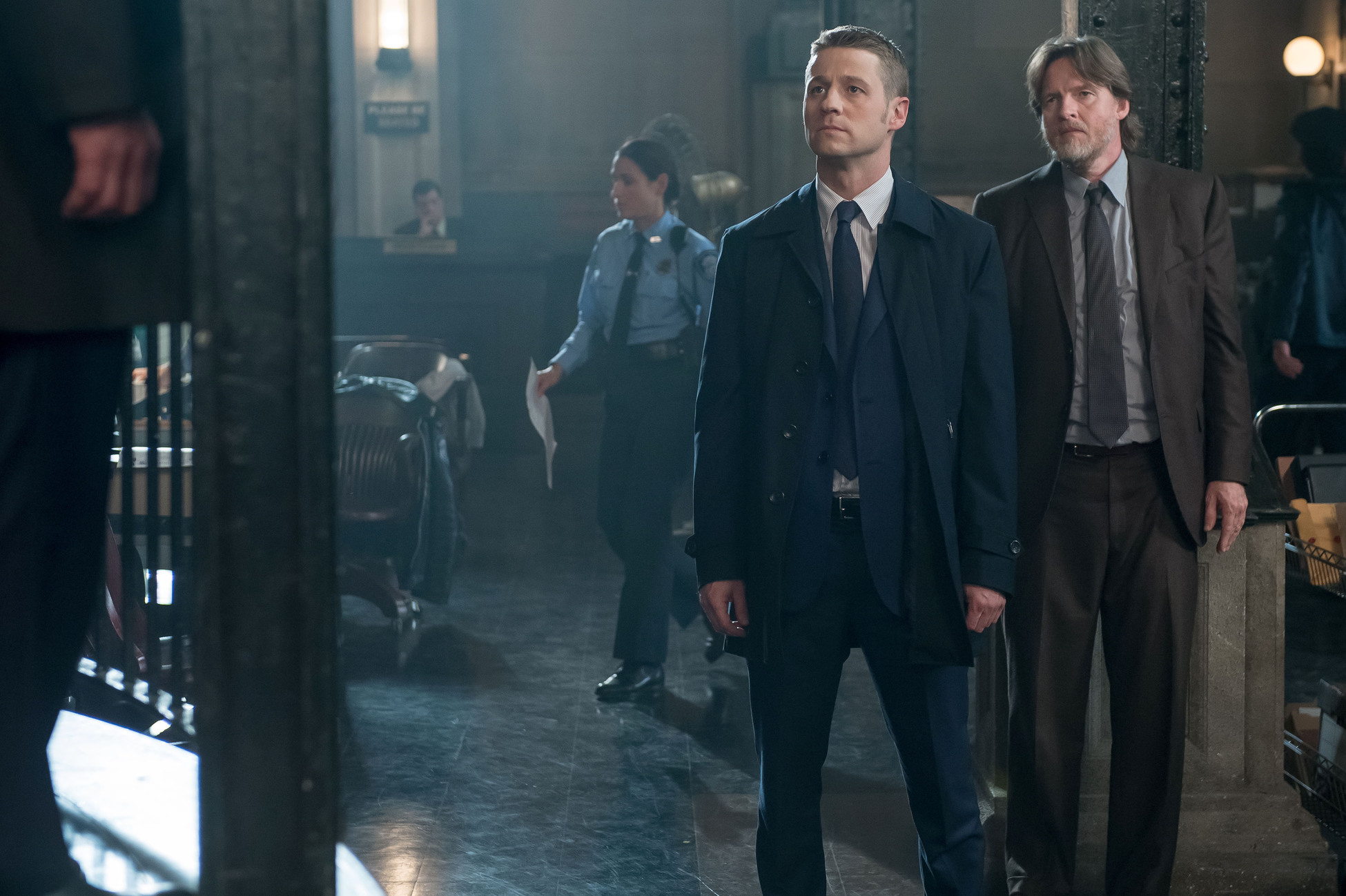 GOTHAM: Detective James Gordon (Ben McKenzie, L) stands up to Commissioner Loeb in the "What The Little Bird Told Him" episode of GOTHAM airing Monday, Jan. 19 (8:00-9:00 PM ET/PT) on FOX. Also pictured: Donal Logue. Â©2014 Fox Broadcasting Co. Cr: Jeff Neumann/FOX