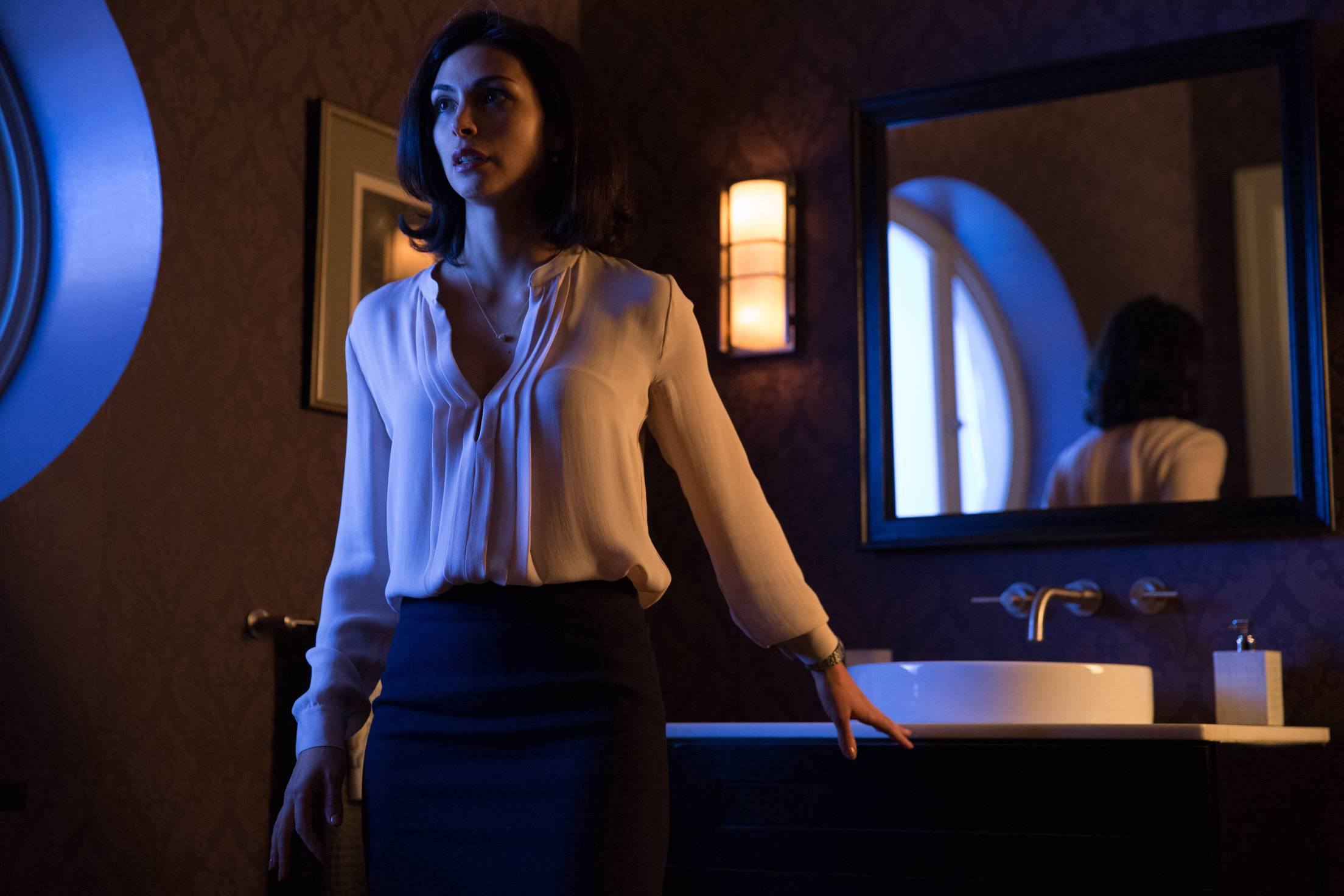 Gotham Ep122_scn42_a43_hires1