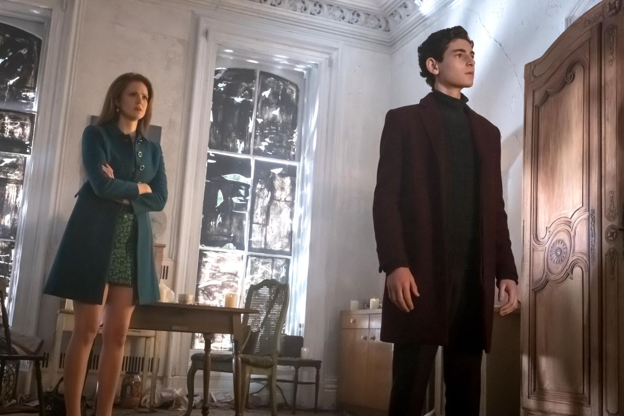 GOTHAM: L-R: Guest star Maggie Geha and David Mazouz in the "Mad City: Executioner" episode of GOTHAM airing Monday, Nov. 14 (8:00-9:01 PM ET/PT) on FOX. Â©2016 Fox Broadcasting Co. Cr: Jeff Neumann/FOX