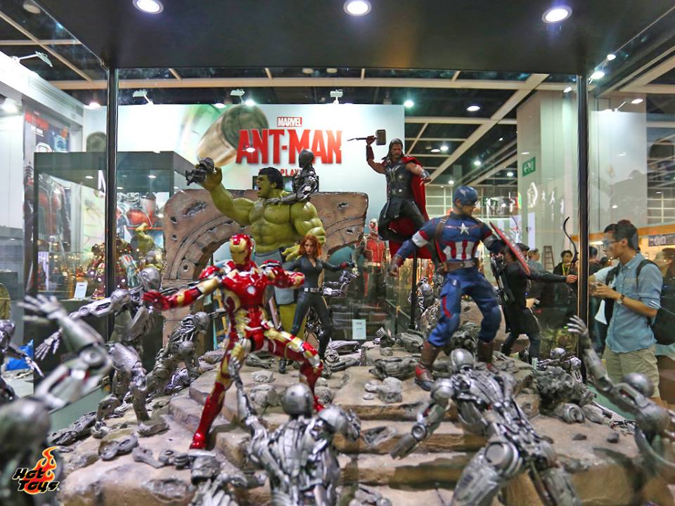 Hot Toys Marvel Universe Exhibition