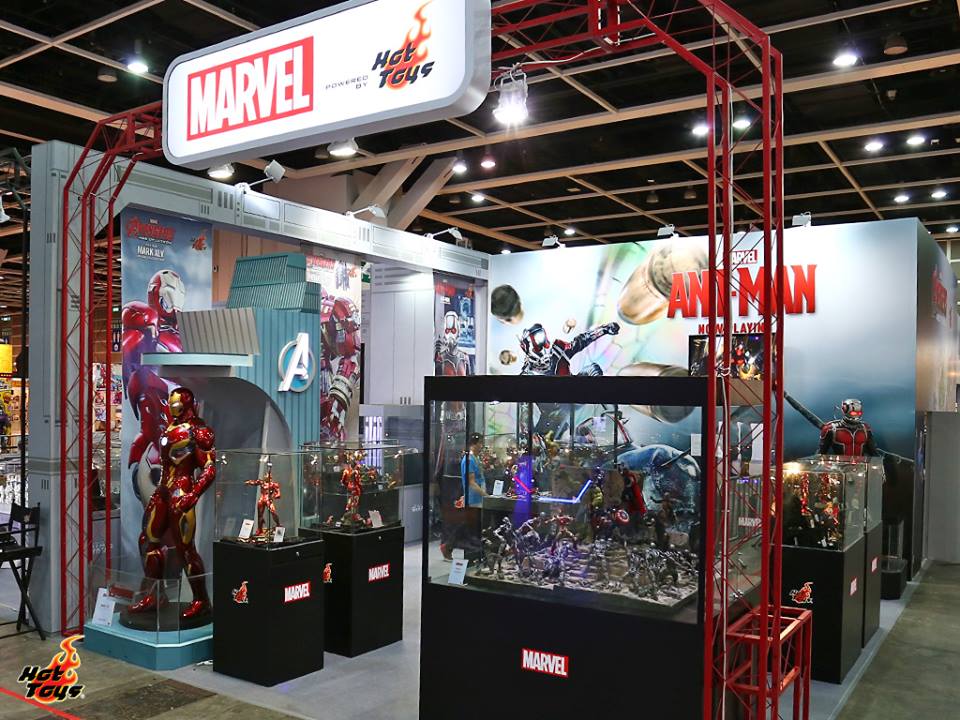 Hot Toys Marvel Universe Exhibition