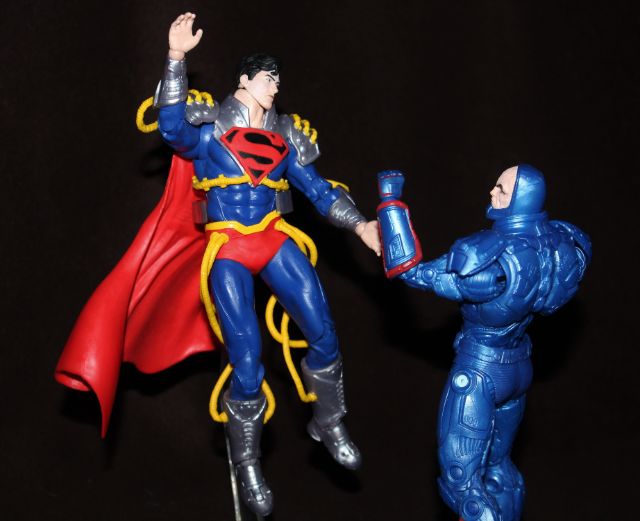 Superboy vs Luthor