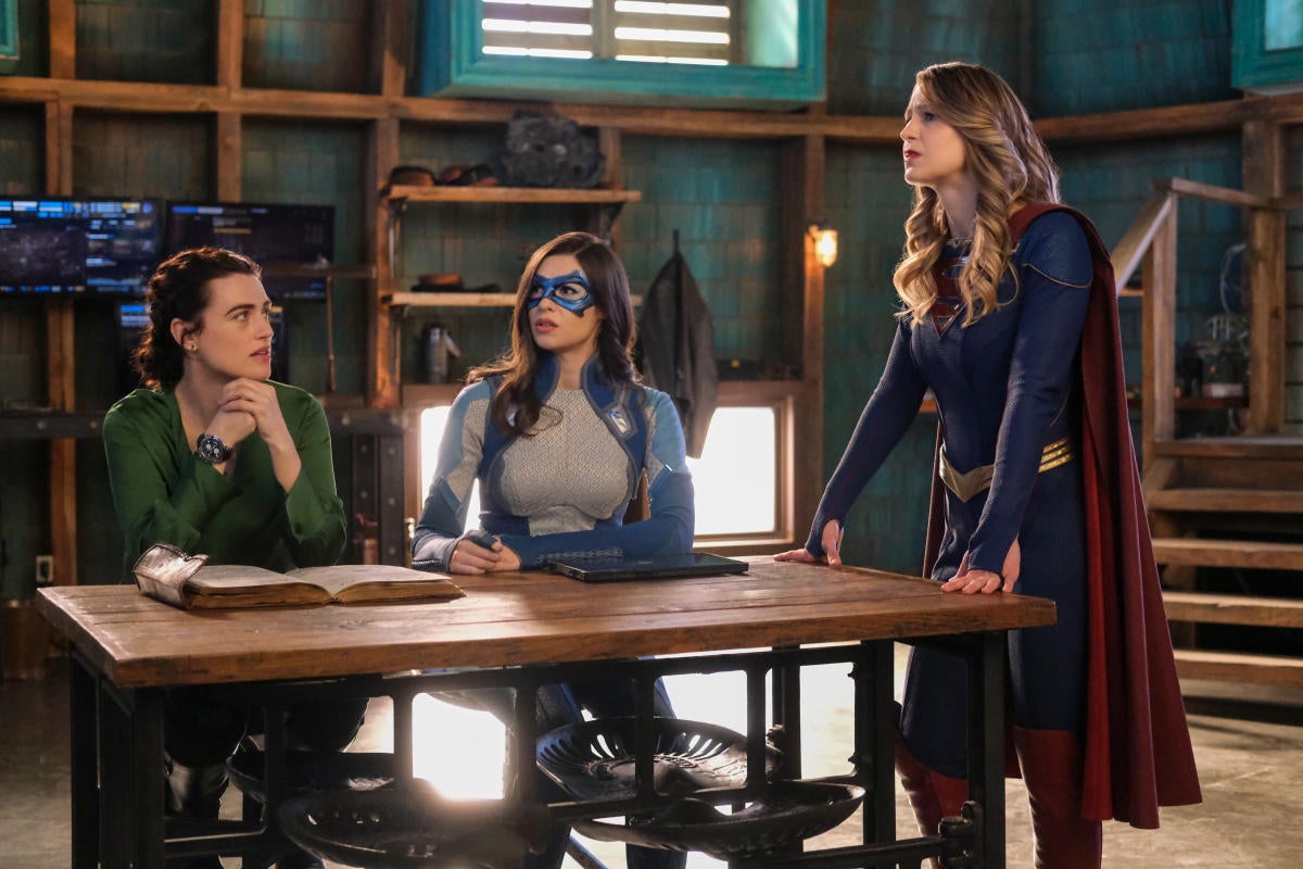 Lena, Nicole Maines as Dreamer, and Supergirl