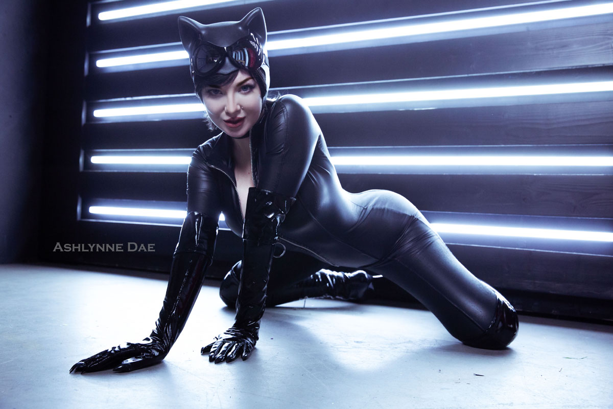 Superhero Hype Cosplay: Catwoman #6
