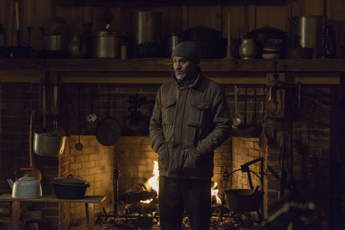 Seth Gilliam as Father Gabriel Stokes - The Walking Dead _ Season 9, Episode 16 - Photo Credit: Gene Page/AMC