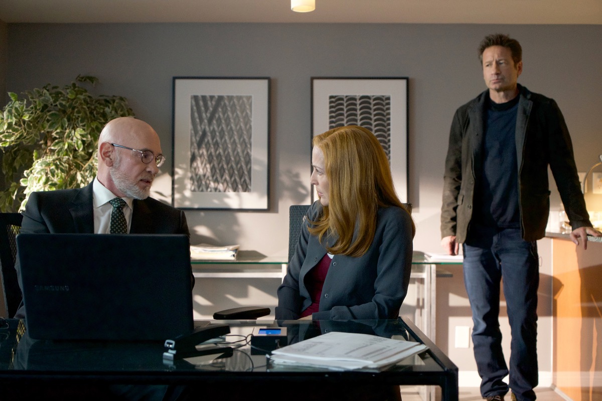 THE X-FILES:  L-R:  Mitch Pileggi, Gillian Anderson and David Duchovny in the "Kitten" episode of THE X-FILES airing Wednesday, Feb. 7 (8:00-9:00 PM ET/PT) on FOX.  Â©2018 Fox Broadcasting Co.  Cr:  Shane Harvey/FOX