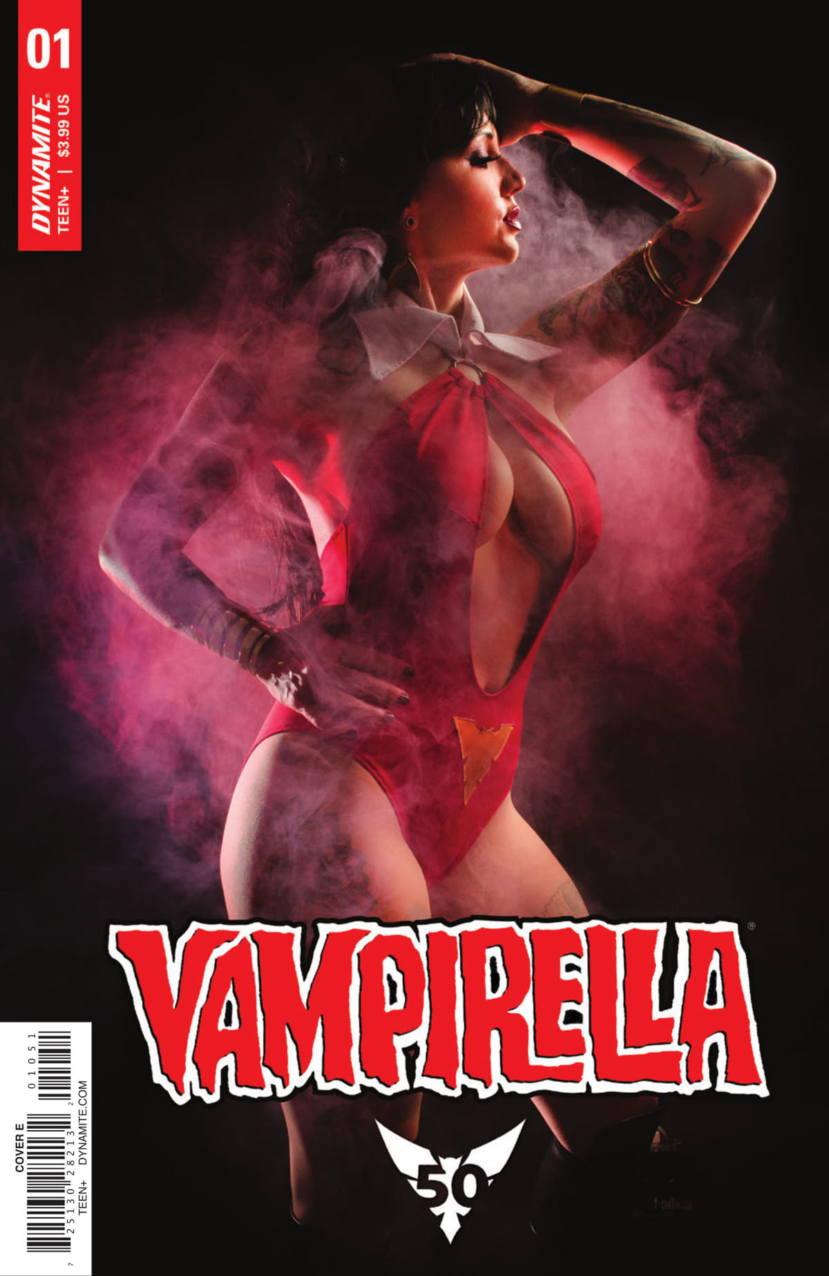 Vampirella #1 Cosplay cover