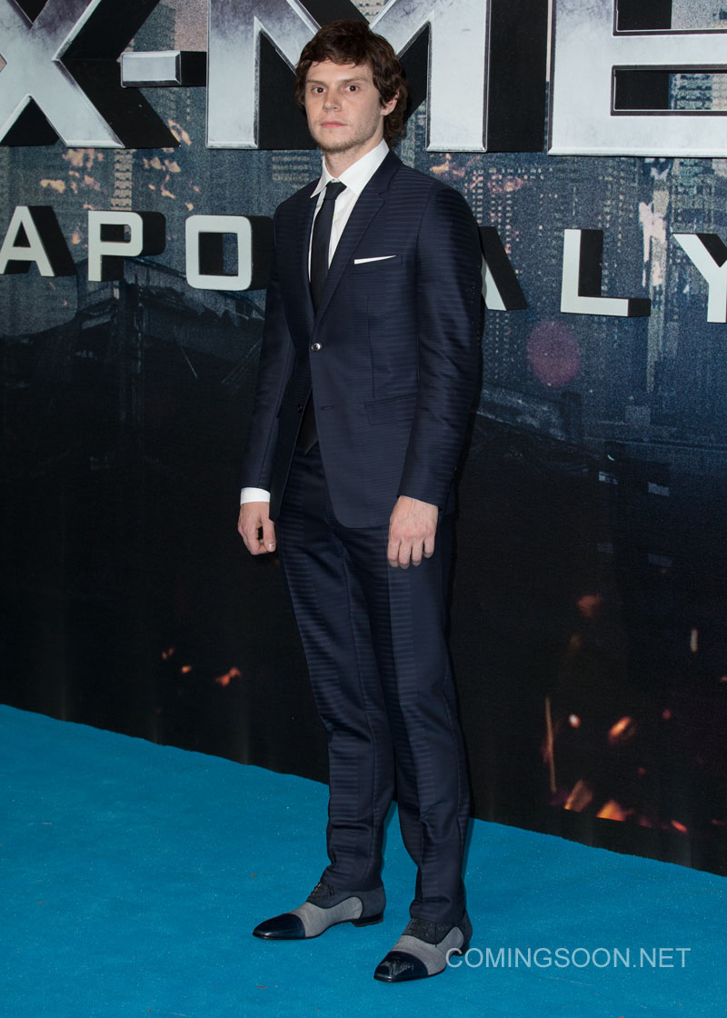 The Global Fan Screening of 'X-Men Apocalypse' held at the BFI IMAX - Arrivals

Featuring: Evan Peters
Where: London, United Kingdom
When: 09 May 2016
Credit: Mario Mitsis/WENN.com